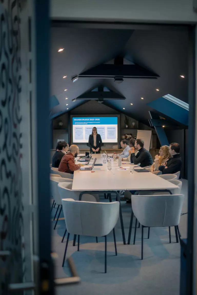Nourrir un groupe pendant une journée de séminaire, séquence par séquence